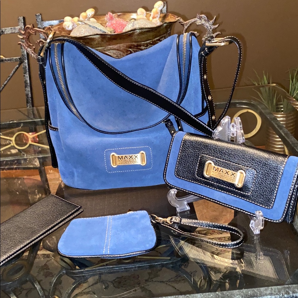 Maxx New York Blue and Black Shoulder Bag Set❤️